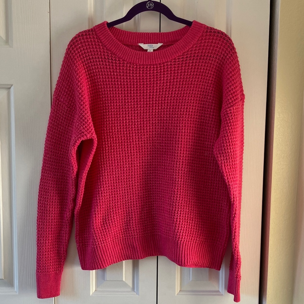 Time and Tru Vibrant Pink Crew Neck Sweater